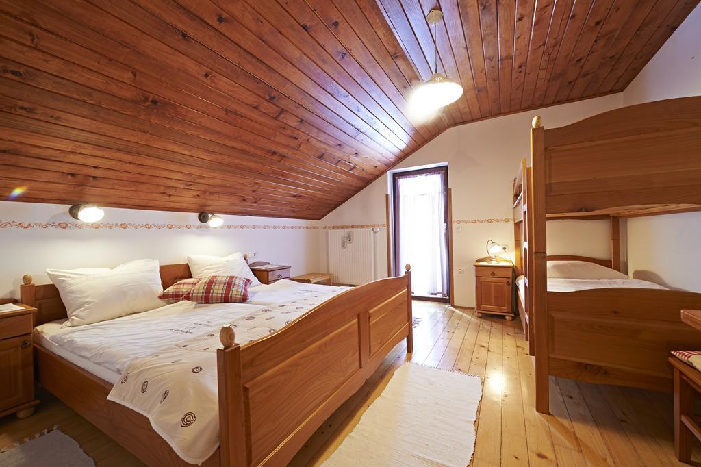 Tourist Farm Stern Pri Kovacniku Hotel Fram Habitación foto